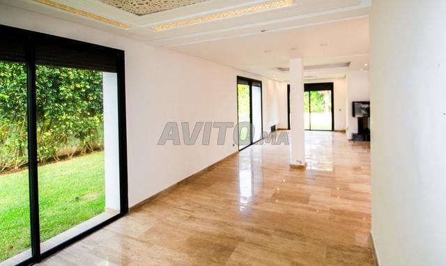 Villa de prestige avec piscine et grand jardin –