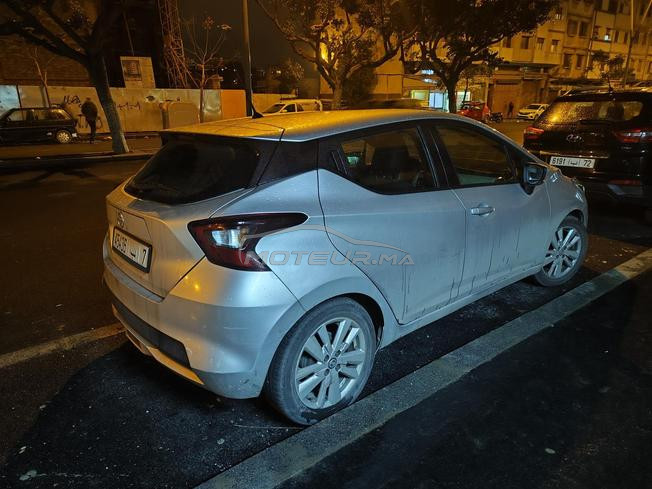Voiture première main – Très bon état – 5 portes