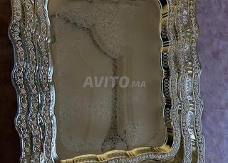 مجموعة من 3 صواني فاخرة