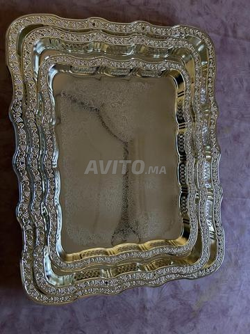 مجموعة من 3 صواني فاخرة