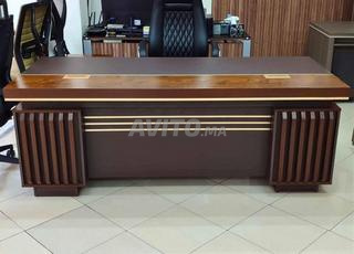 مكتب إدارة مستورد أنيق