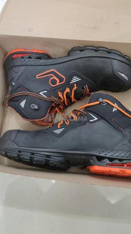 حذاء السلامة