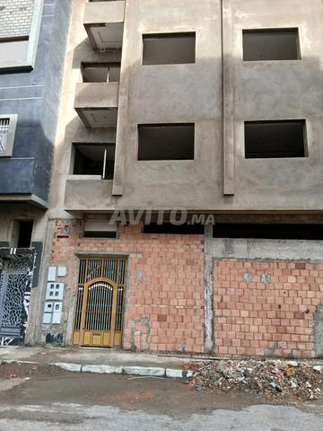 عقار قيد التشطيب للبيع - 2