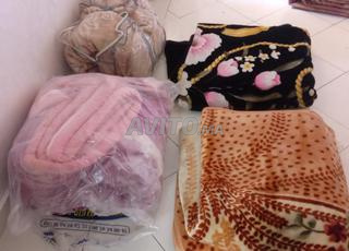 8 couvertures à vendre comme neuves