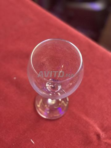 Verre à pied de type ballon, verre de luxe et moderne - 2