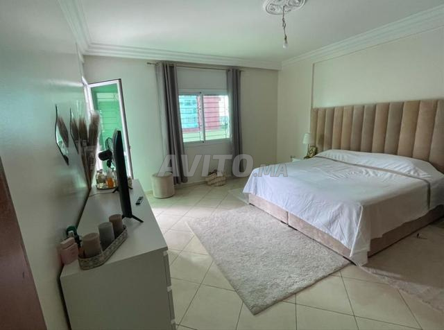 شقة فريدة في الطابق الخامس والأخير