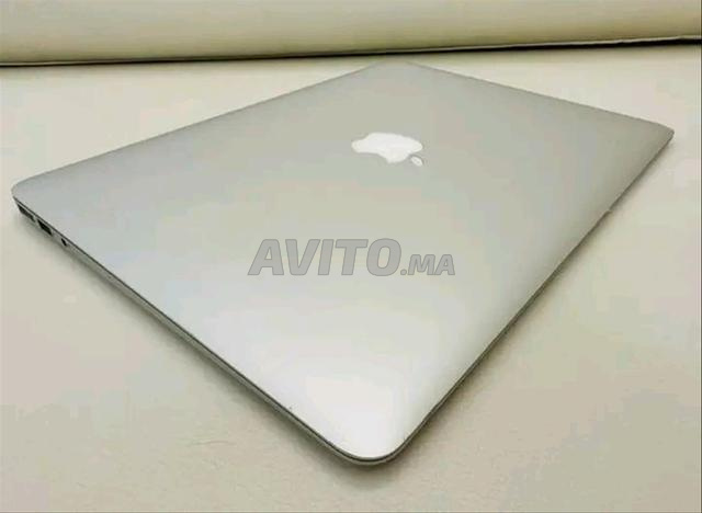 MacBook air Slime i5 Disc 256 SSD بطارية 4 ساعات