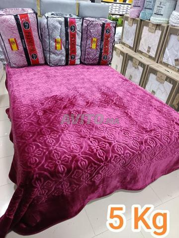 Couverture épaisse, sculptée, élégante et raffinée