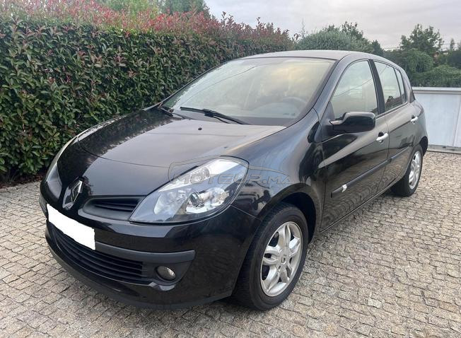 Renault Clio Essence Manuelle 2005 à Ait Ourir