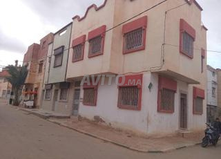 منزل محفظ للبيع وجدة وسط المدينة طريق العونية