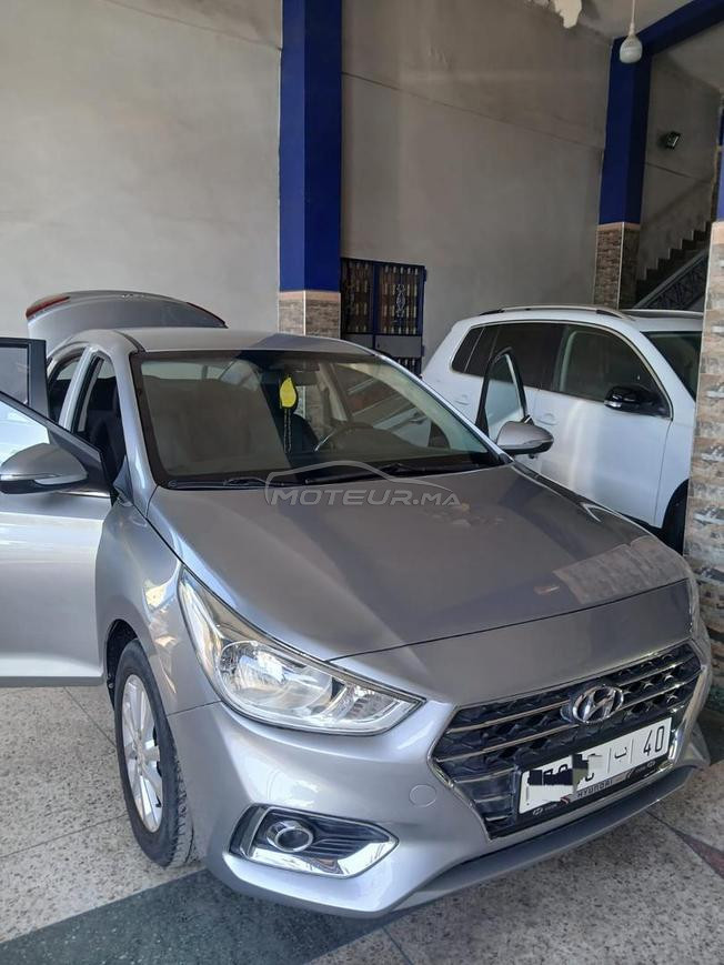 hyundai agent gris