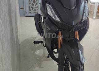 دراجة نارية سبرينغ X 2025