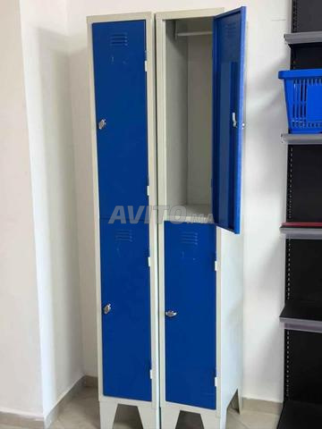 Vestiaire métallique//rayonnage