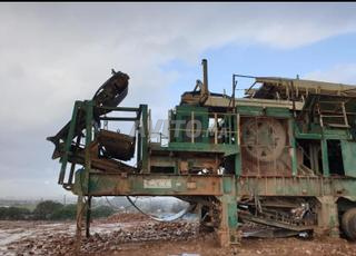 كسارة فكية على إطار