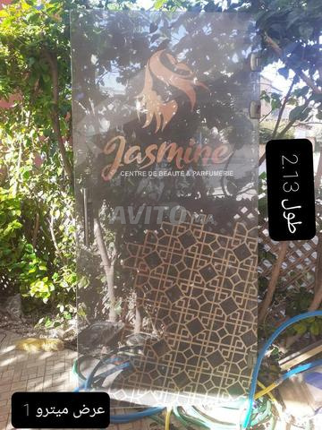 Grande porte en verre remplie de poulet de 10 pour le gros Bienvenue