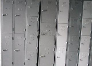 خزانة ملابس قطعة واحدة / خزانة معدنية / خزانة / مقعد