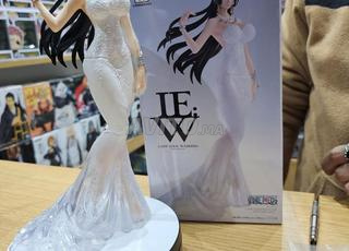 Figurine Boa Hancock Lady Edge Wedding – One Piece