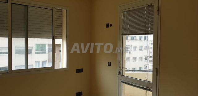 Location de bureau près de Casavoyageurs rond point Alyasir