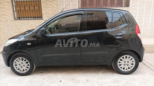 سيارة من علامة Hyundai i10 بنزين