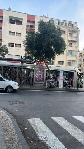 Appartement exceptionnel à usage multiple à vendre en face du tramway