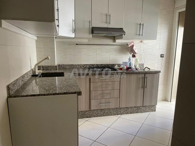 شقة للإيجار الشهري بفال فلوري