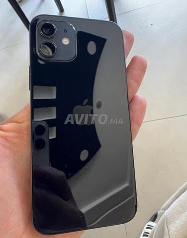 ايفون 12 عادي 64 جيجابايت رسمي لم يفتح ابدا