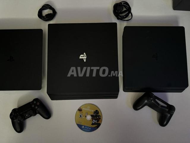 PS4 slim encore neufs 150 jeux et manette v2