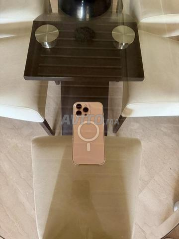 iPhone 16 Pro Max للبيع