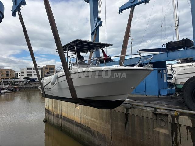 قارب JEANNEAU CAP CAMARAT 6.5 CC SERIE3 2025