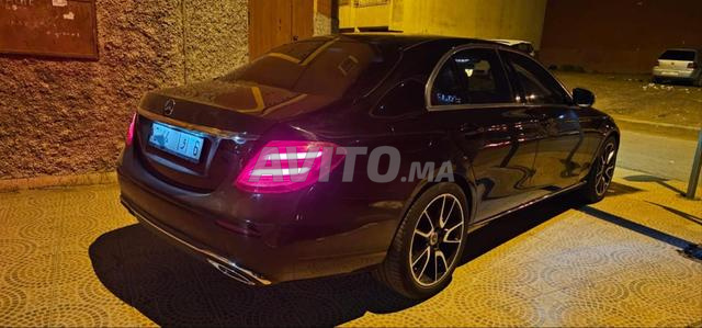 مرسيدس بنز الفئة E220 d ديزل أوتوماتيكي