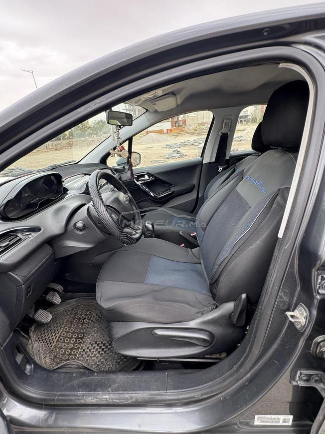 Peugeot 208 Diesel Manuelle 2012 à Taza