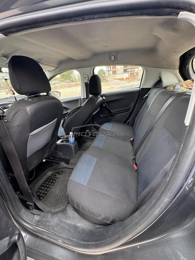 Peugeot 208 Diesel Manuelle 2012 à Taza