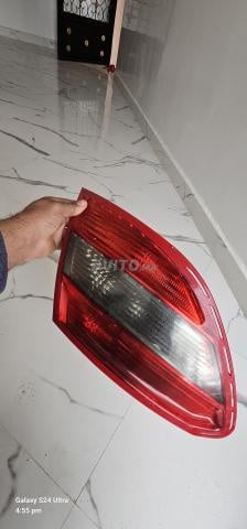 Feu arrière Mercedes d'origine Mercedes Taillight (Right