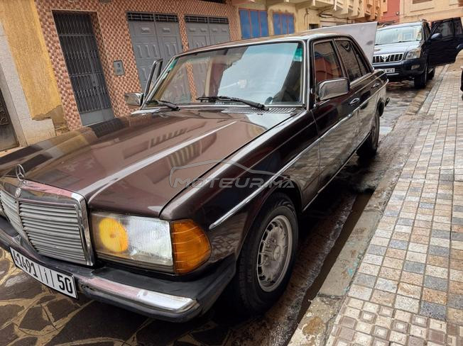 mersedec 240D 
