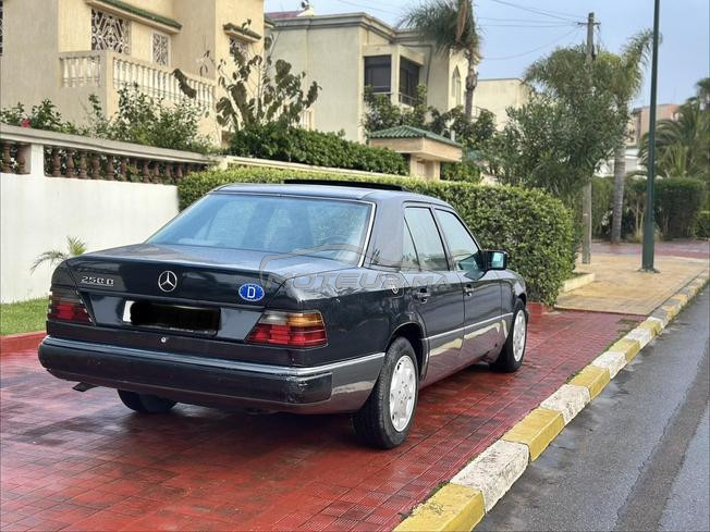 Mercedes-Benz 250 Diesel Manuelle 1992 à Rabat