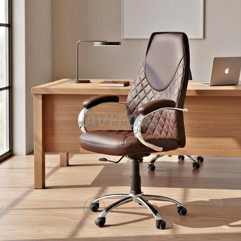 Chaise importée de luxe alliant confort et élégance