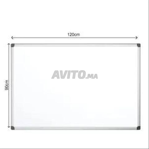 Tableau scolaire professionnel/bureau/chaise