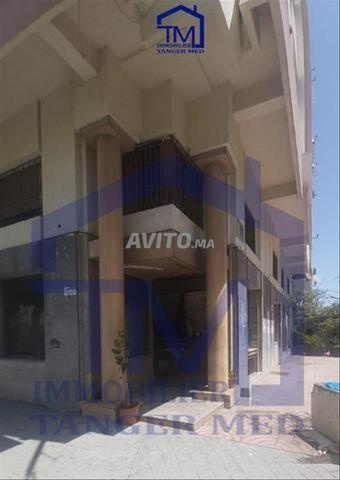 Magasin plus bureau à vendre 150/127 m²