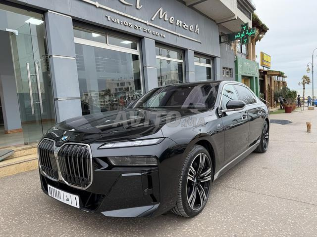BMW الفئة السابعة ديزل أوتوماتيكية 2025 في الرباط
