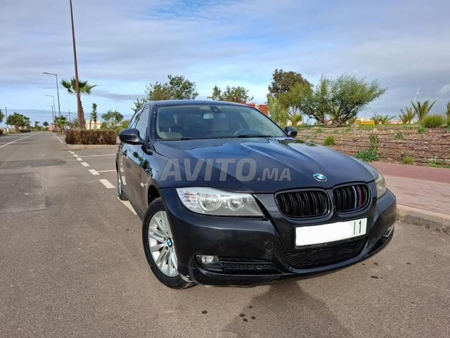BMW Série 3 Essence Automatique 2010 à Casablanca