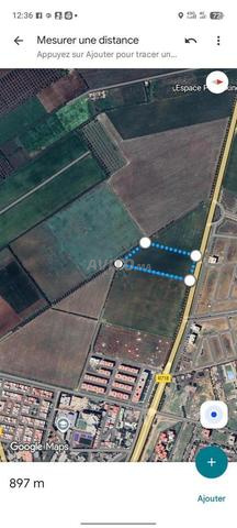 Terrain 2 hectares à Riad Toulal sur la rue R2 ou R3