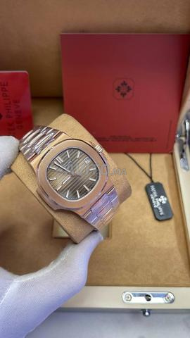 PATEK PHILIPPE CLEAN SWISS