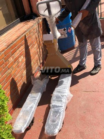 Transpalette peseur manuel 2 500 kg