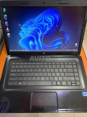 HP 2000-2b44DX Notebook PC i3