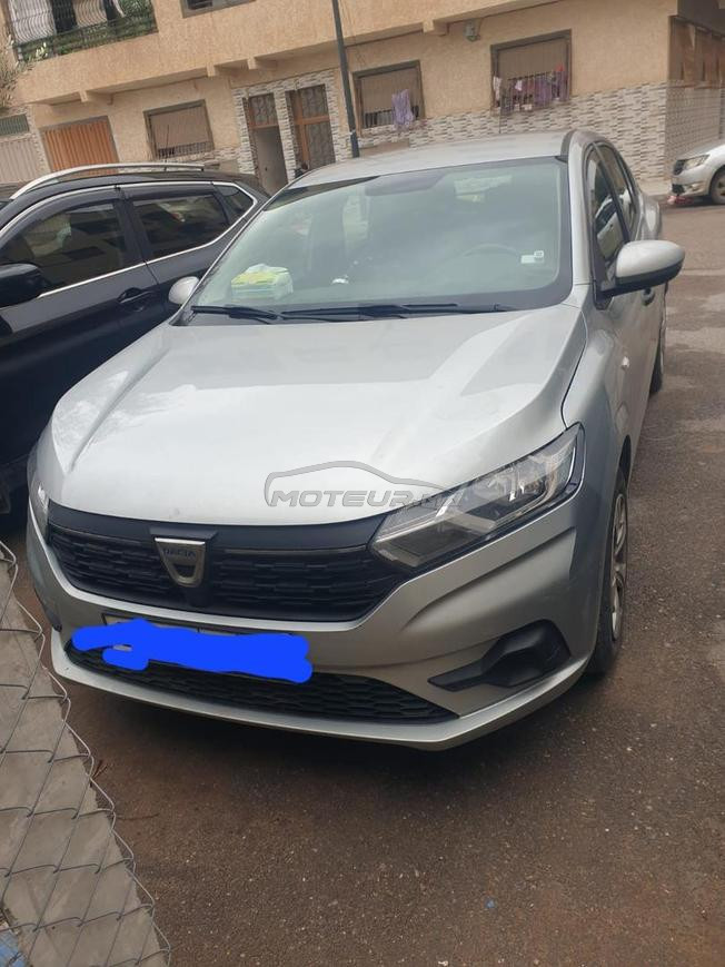 Dacia Logan Essence Manuelle 2022 à Deroua
