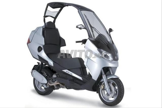 Scooter Adiva 200 - 2