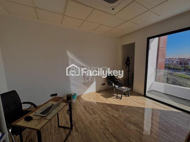 مكتب بمساحة 30 متر مربع في الدار البيضاء