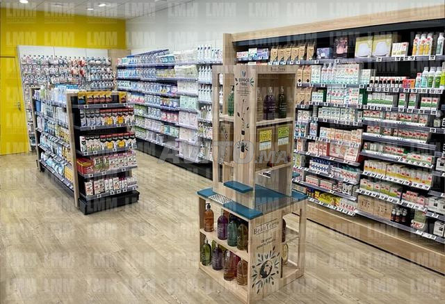 أرفف صيدلية شبه طبية ومستحضرات تجميل MN