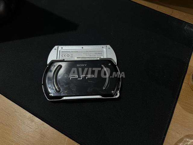 PSP GO Original Plein De Jeux - 2