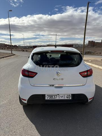 Clio 4 n9iiiiya modèle 2020, seulement 117 km - 2